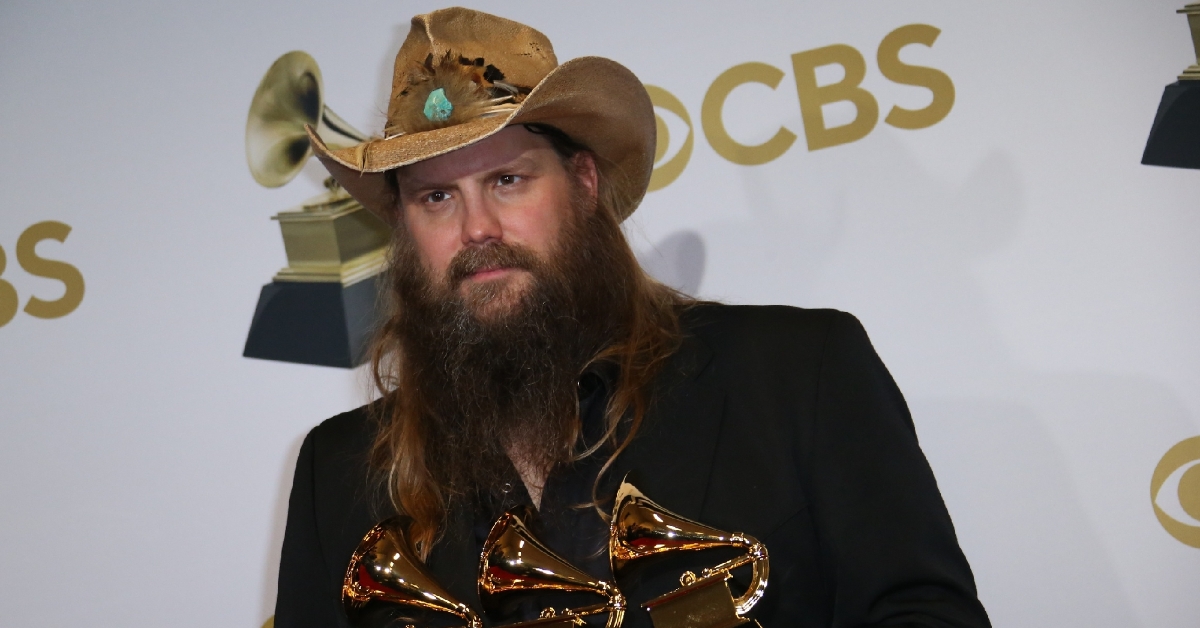 Chris Stapleton will sing the national anthem to kick things off (Dan Macmedan - USA Today Sports)