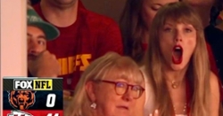 WATCH: Taylor Swift cheering as Chiefs continue to score on Bears