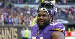Bears could beef up their line with rival pickup