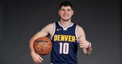 Roster Move: Bulls sign sharpshooter to a two-way contract